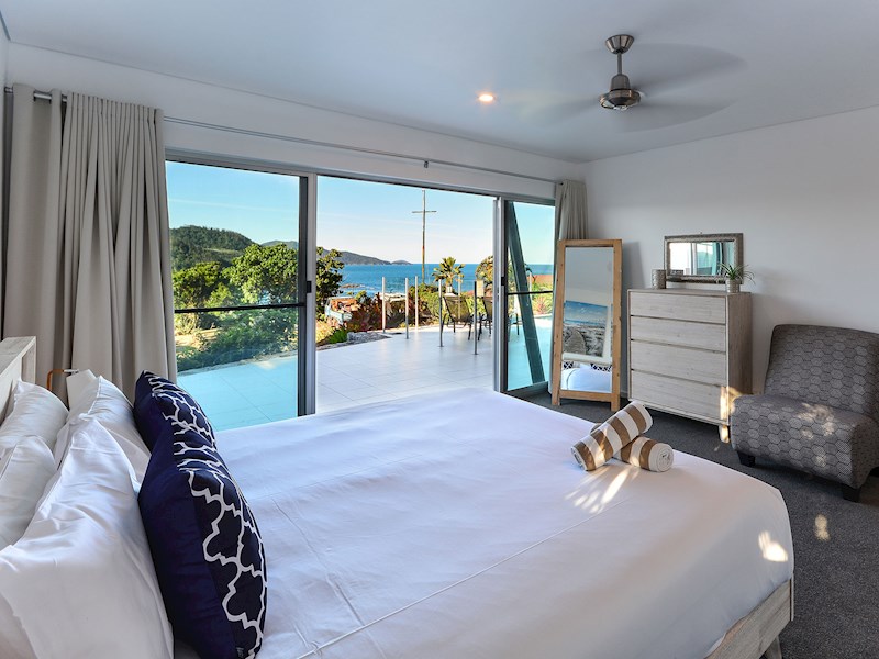 Peninsula 4 | 3 Bedrooms, 2.5 Bathrooms | Hamilton Island Holiday Homes