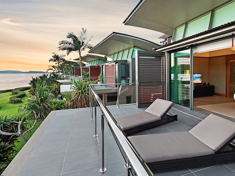 yacht club villa 5 hamilton island