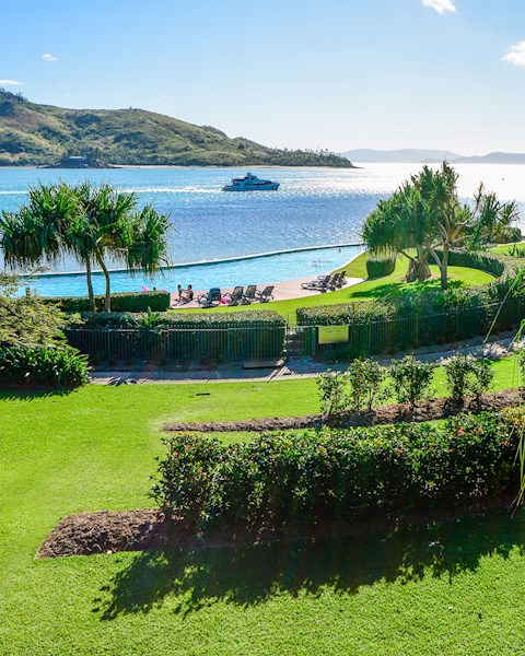 yacht club villa 3 hamilton island