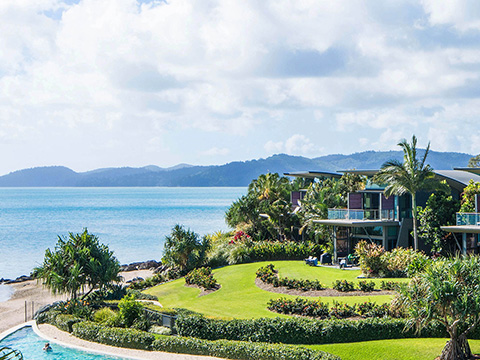 Yacht Club Villa 23 4 Bedrooms 4 Bathrooms Hamilton Island Holiday Homes